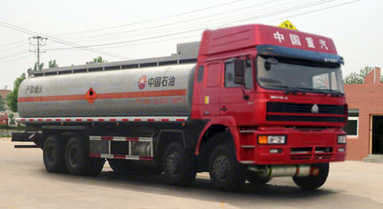 斯太爾四軸運(yùn)油車（ZZ1313M4661C1）