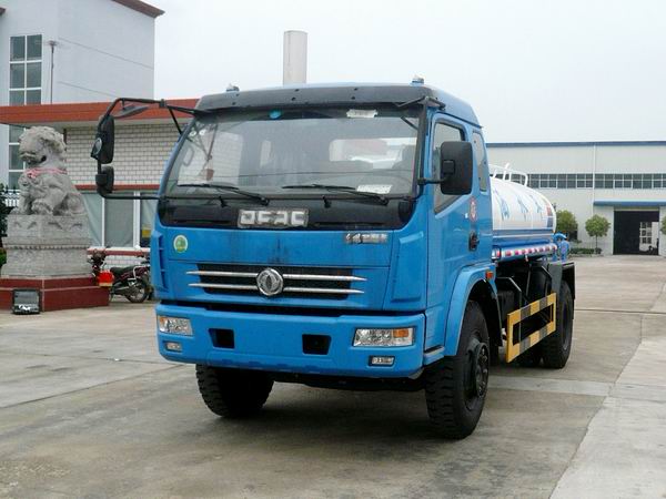 道路建設(shè)專用灑水車 園林綠化專用灑水車 公園專用噴灑車的廠家價格