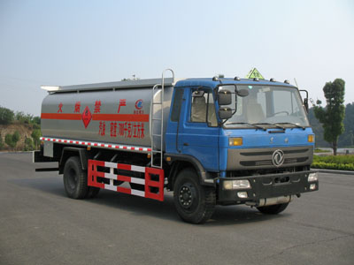 東風(fēng)153油罐車