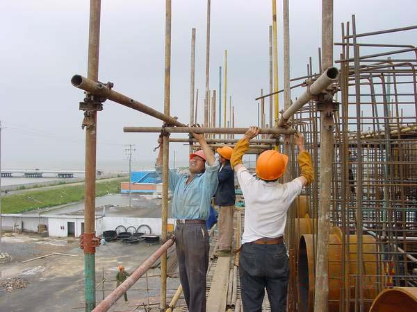 «國標建筑扣件抗滑試驗標準‹國標建筑扣件廠›