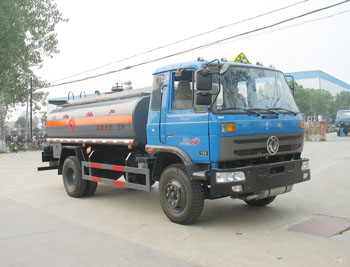 半掛油車,半掛運(yùn)油車