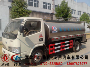 江西運奶車 南昌好質量的鮮奶運輸車 液態(tài)食品運輸車 不銹鋼奶罐車