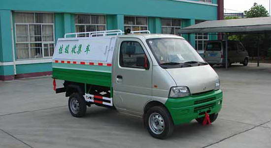 長(zhǎng)安密封式垃圾車(chē)廠家直銷(xiāo)   價(jià)格實(shí)惠····