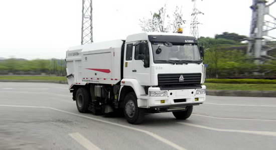 東風(fēng)EQ1030TJ47D掃路車(chē)  火熱預(yù)定中1387288500