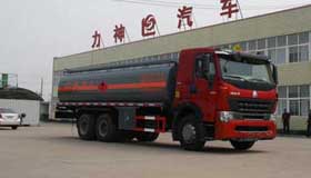 斯太爾后雙橋運(yùn)油車