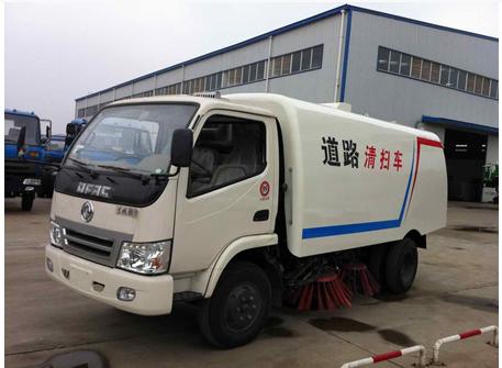 東風勁卡地面清掃車/小型地面清掃車