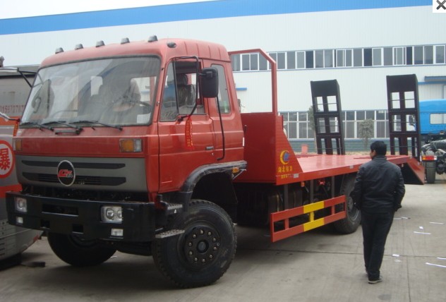 北京 天津哪里有挖機(jī)平板運(yùn)輸車賣 鉤機(jī)拖板車 挖掘機(jī)平板拖車