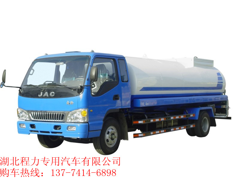 拉薩后八輪運(yùn)水車/后八輪灑水車/后雙橋運(yùn)水車價(jià)格/后八輪運(yùn)水車廠家