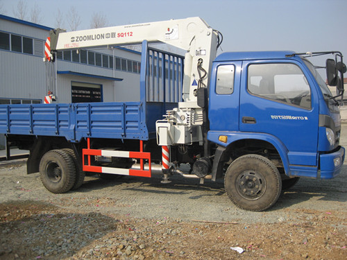 湖北隨州供應(yīng)5噸隨車(chē)吊多少錢(qián)？隨車(chē)起重運(yùn)輸車(chē)生產(chǎn)廠家？