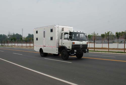 東風(fēng)6-10人野外旅居車，野外生活保障車