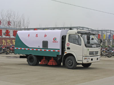 東風(fēng)145掃路車(CSC5120TSL楚勝掃路車)