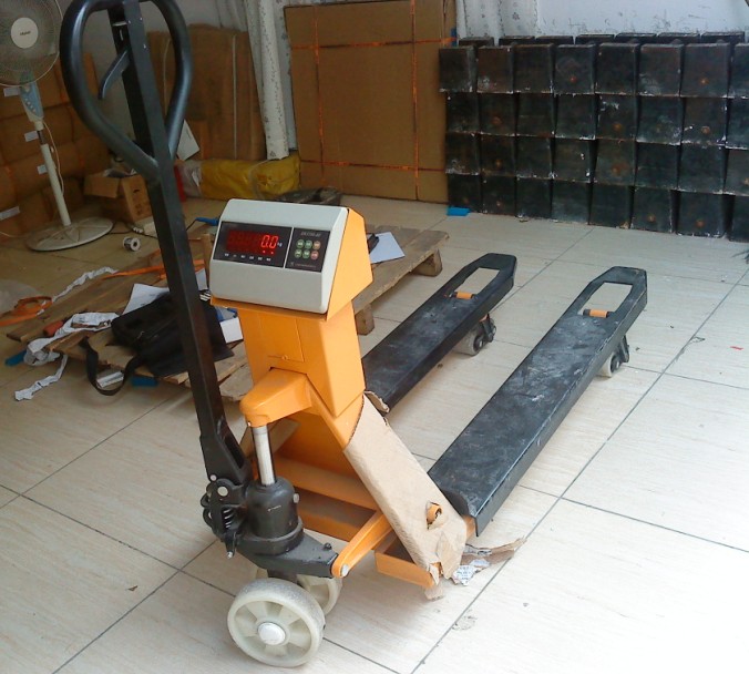 【2噸電子叉車秤】