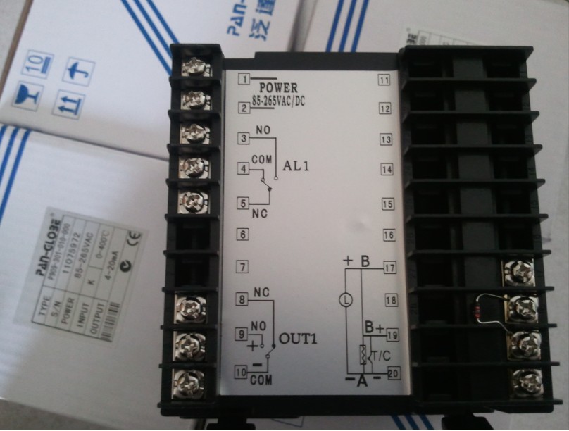 P-3P 220V 300A-21 全新