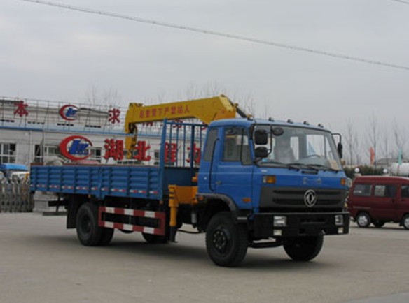 隨車吊供應商 銷售直臂隨車吊 折臂隨車吊 三節(jié)臂隨車吊