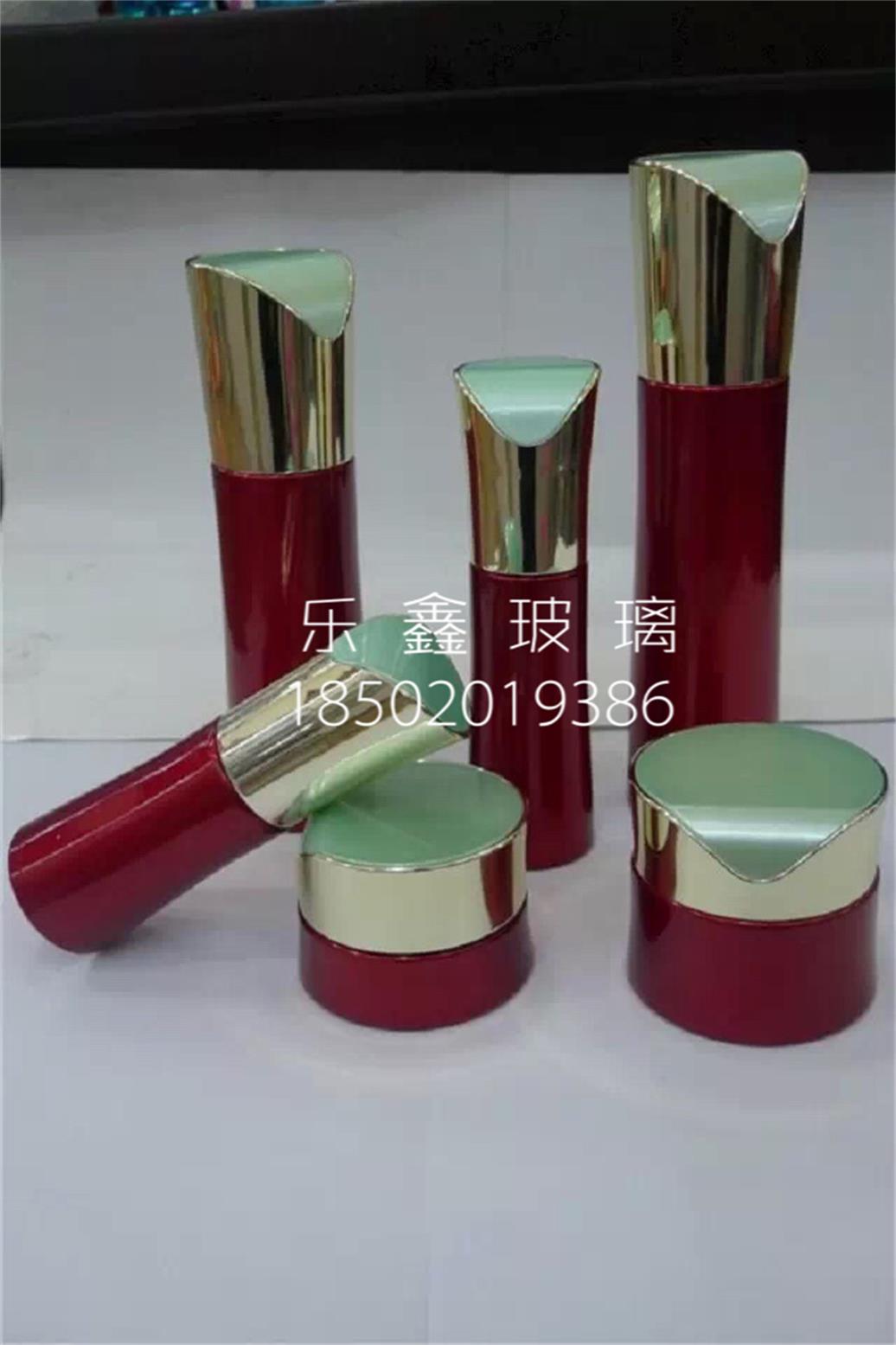 新品供應(yīng)化妝瓶子，廠家直銷化妝品瓶子，可定制多種工藝玻璃瓶
