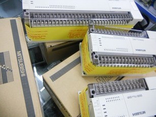 三菱FX系列PLC   FX2N-16EYT