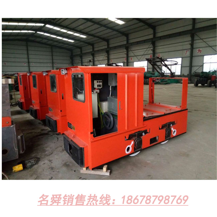 供應(yīng)架線式電機(jī)車(chē) 礦用直流架線電機(jī)車(chē) 蓄電瓶電機(jī)車(chē)