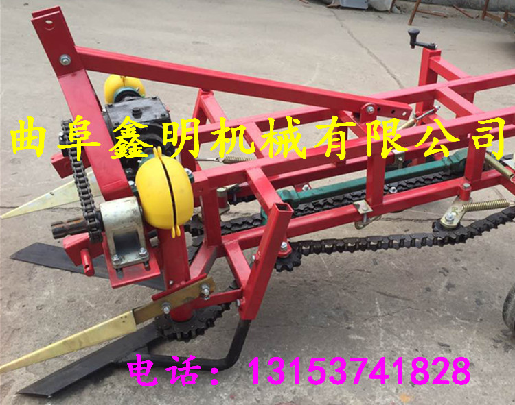 曲阜鑫明花生挖掘機破損率低 手扶拖拉機帶花生收獲機工作效率