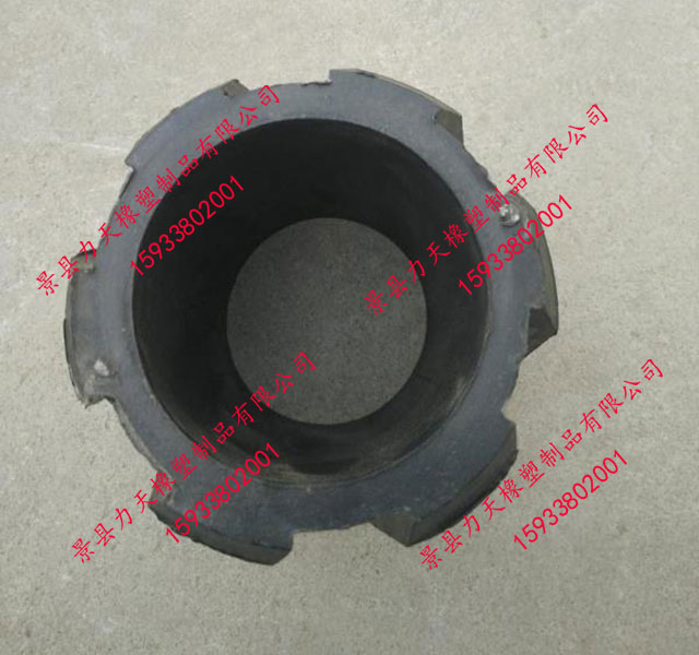 可按客戶要求設(shè)計(jì)插入式抽油桿扶正器|插入式抽油桿扶正器材質(zhì)說明