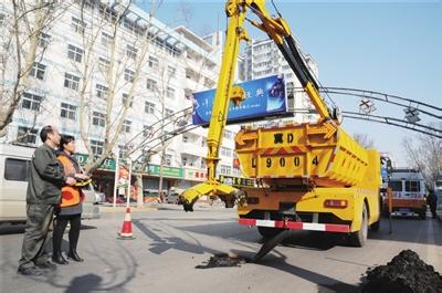 鎮(zhèn)江3方抽糞車3立方半封閉吸糞車