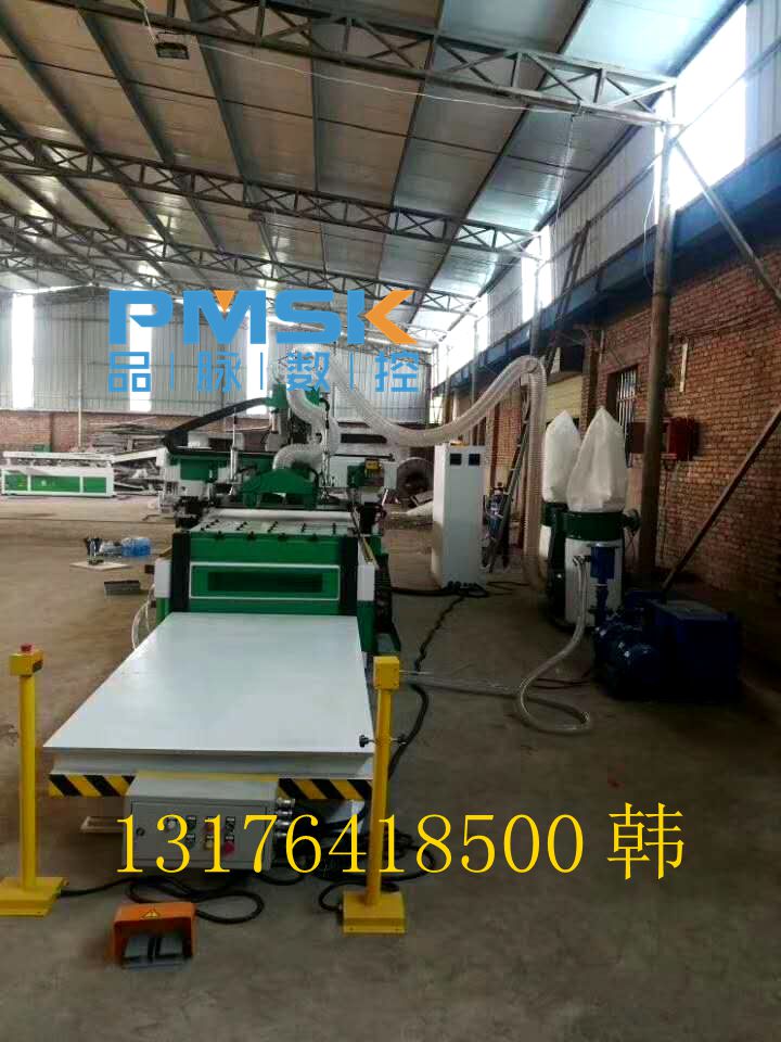 切割多層實木板數控開料機多少錢一臺