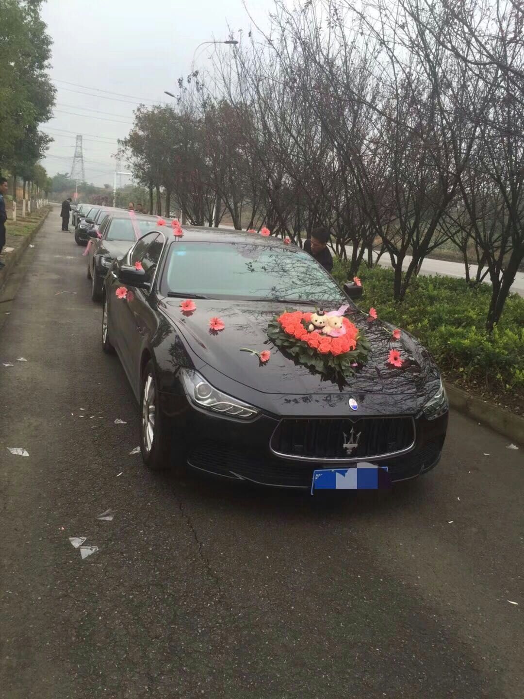 婚車賓利勞斯萊斯夠豪華嗎？就找大唐朝租車