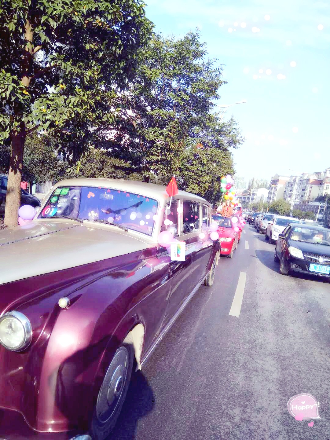 高大上的專業(yè)婚車團(tuán)隊(duì)配車載對講機(jī)更靠譜車型齊全實(shí)惠