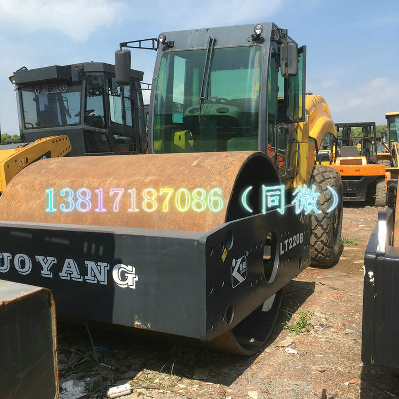 承德二手壓路機(jī)出售、供應(yīng)二手徐工223壓路機(jī)