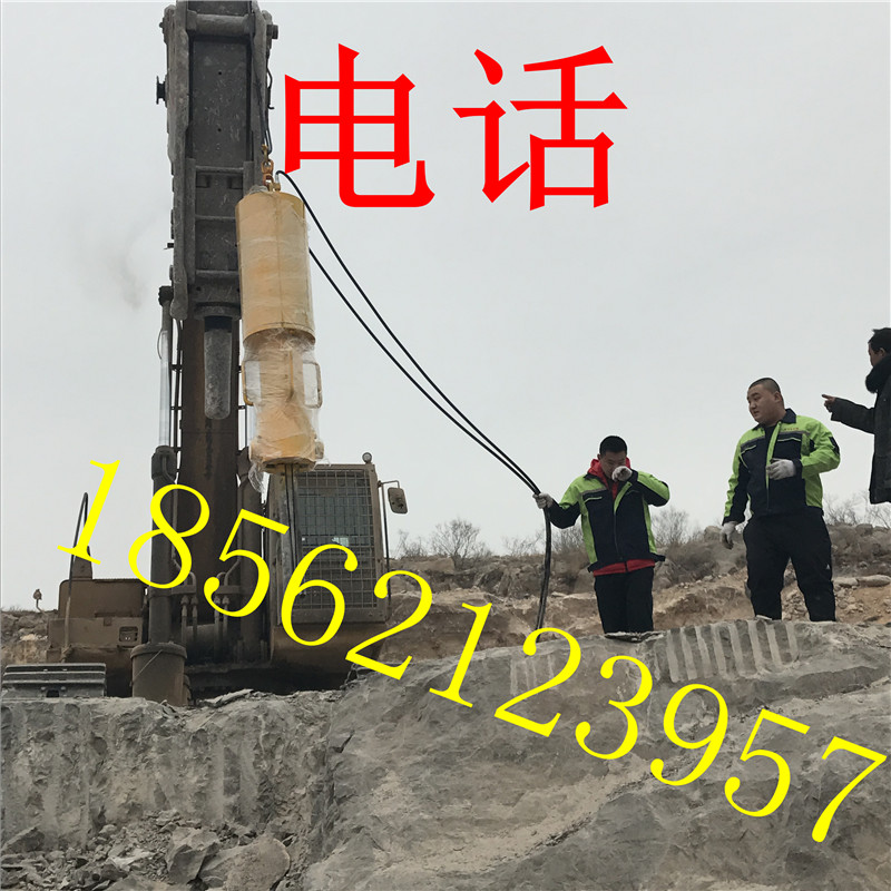 廣西北海深圳礦山開采設(shè)備大型劈裂機(jī)開采