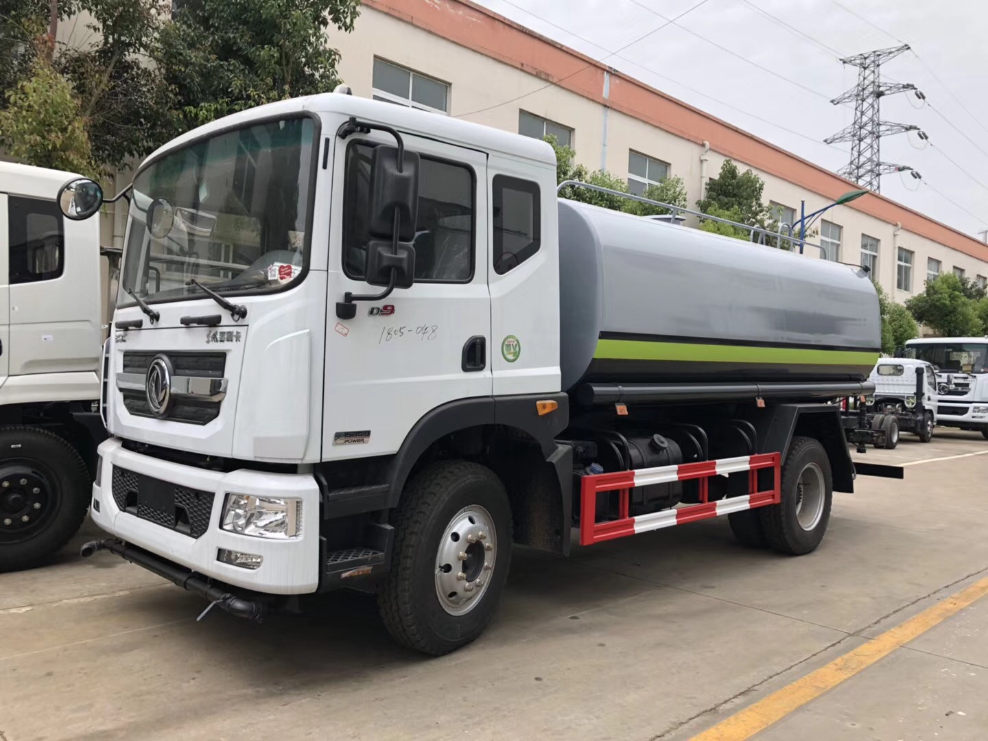 灑水車(chē)生產(chǎn)廠家【15噸新款D9灑水車(chē)】