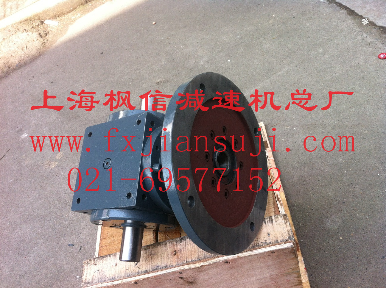 伺服送料為什么會不準(zhǔn)減速機(jī)齒輪斷裂原因400w伺服電機(jī)能載多重