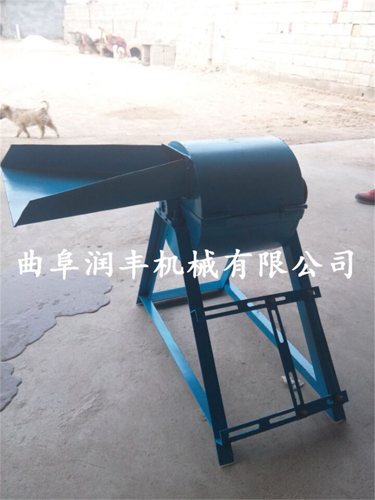 廠家供應(yīng)小型青飼料打漿機(jī)  瓜果蔬菜飼料打漿機(jī)