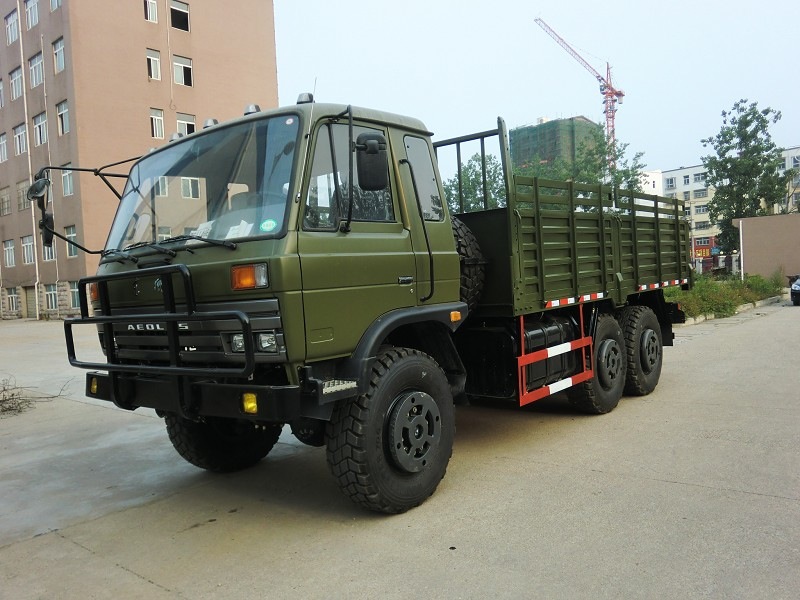 湖南哪里供應(yīng)東風(fēng)六驅(qū)越野卡車--民用越野沙漠車（國(guó)五）