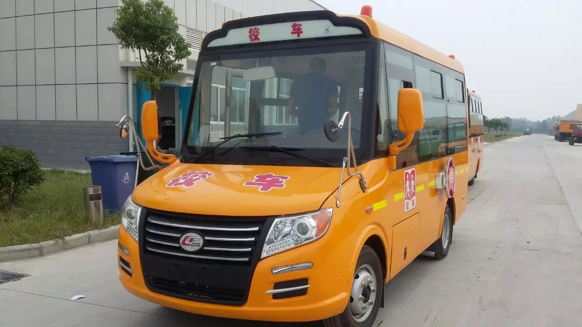 19座幼兒園校車低價(jià)格優(yōu)質(zhì)量全國(guó)聯(lián)保