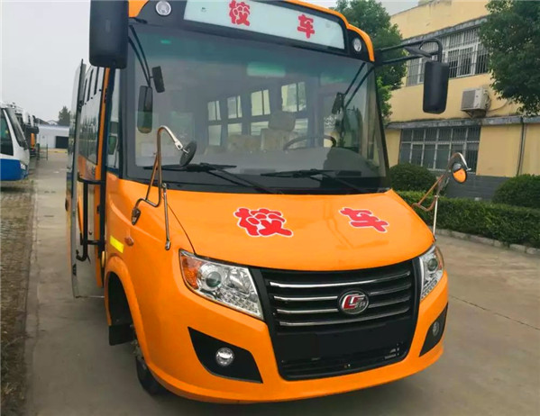 日照楚風(fēng)19座幼兒園校車最新報(bào)價(jià)