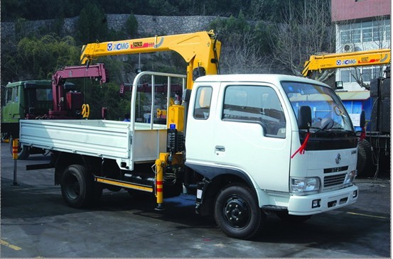 12噸小三軸隨車起重吊徐工隨車吊價(jià)格吊機(jī)與底盤選裝