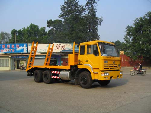 徐州鉤機(jī)拖板車|挖機(jī)拖車|挖掘機(jī)運(yùn)輸車|廠家直銷