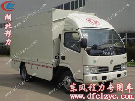 小霸王流動(dòng)舞臺(tái)車