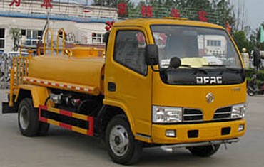 抗旱應(yīng)急5噸拉水車、6噸拉水車、8噸拉水車廠家生產(chǎn)