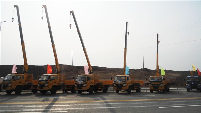 8噸隨車吊_8噸隨車吊價(jià)格_8噸隨車吊廠家_隨車起重運(yùn)輸車