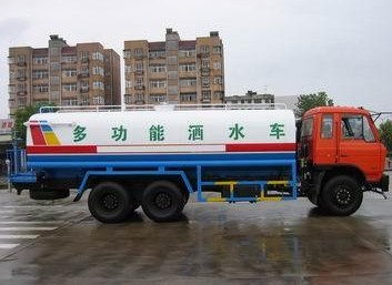 中國(guó)最好的灑水車 灑水車價(jià)格 拉水車 運(yùn)水車 撒水車 灑水車