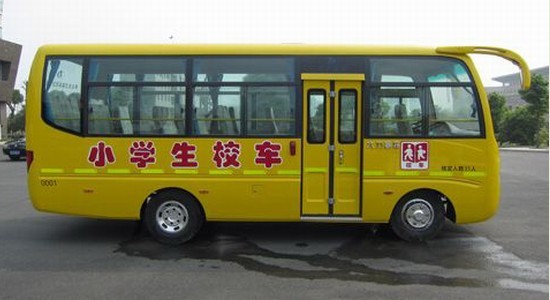 最安全實(shí)用中小學(xué)生校車專業(yè)生產(chǎn)廠家中小型校車廠家直銷