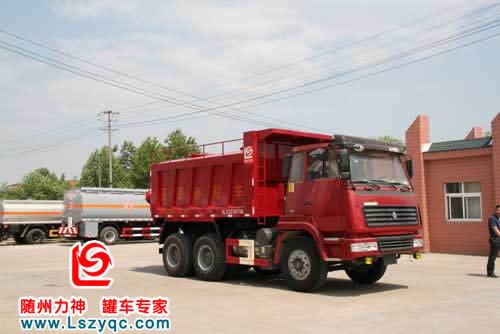 重汽斯太爾6x4壓裂砂罐車