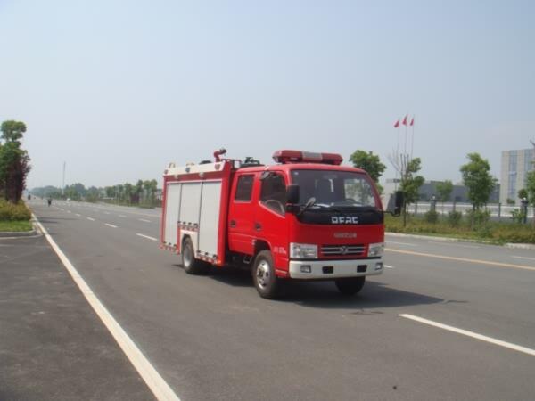 國五東風(fēng)2.5噸水罐消防車 東風(fēng)2.5噸水罐消防車廠家直銷