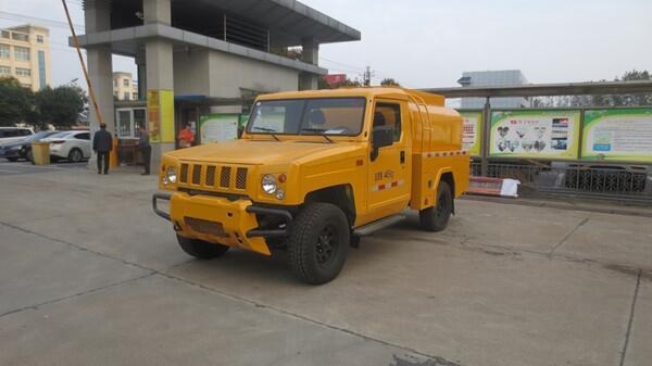 四驅(qū)森林消防車 國六勇士四驅(qū)消防供水車