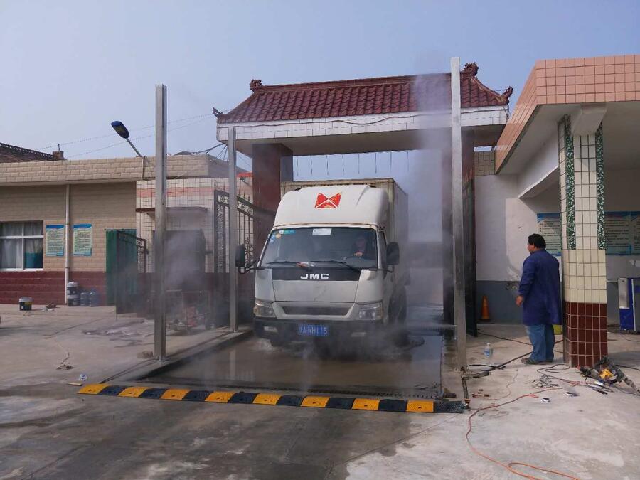 水霧消毒機(jī)給車消毒效果好