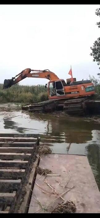 惠州東莞江南水陸挖掘機(jī)租賃公司清淤施工