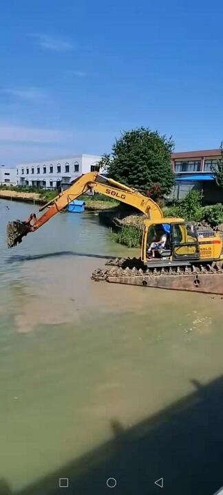 襄陽十堰水陸挖掘機(jī)租賃河道清淤服務(wù)