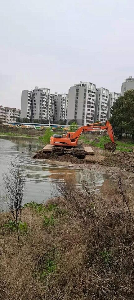 漢陽濕地挖掘機(jī)租賃商家活動