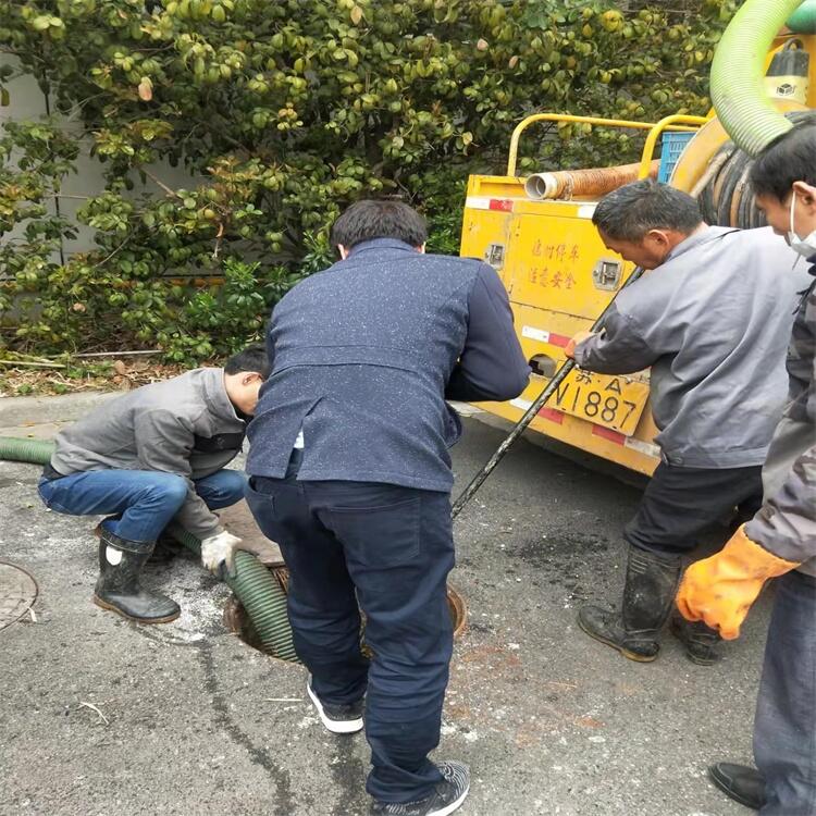 南京秦淮區(qū)雨水箱涵管道清淤 管道修復(fù) 機(jī)器人檢測(cè)養(yǎng)護(hù) 省心省力